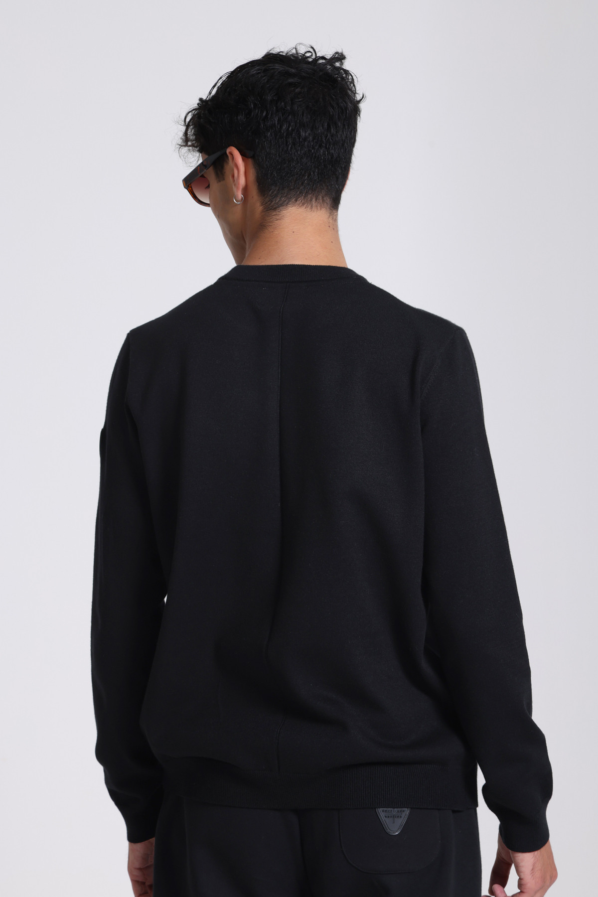 Alois round neck sweater Black